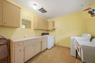 5425 W 83rd Pl, Burbank, IL 60459 - Photo 16