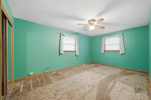 5425 W 83rd Pl, Burbank, IL 60459 - Photo 10