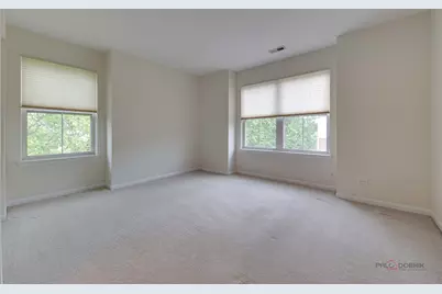 6127 W Mayfair Street, Morton Grove, IL 60053 - Photo 30