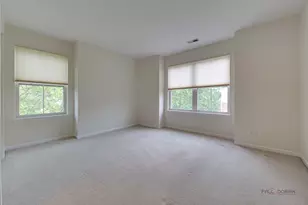 6127 W Mayfair St, Morton Grove, IL 60053 - Photo 30