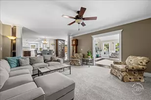 26W373 Churchill Rd, Winfield, IL 60190 - Photo 8