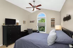 470 Nicole Dr, Bartlett, IL 60103 - Photo 14