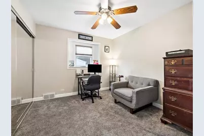 224 N Highland Avenue, Elmhurst, IL 60126 - Photo 6