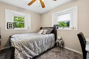 224 N Highland Ave, Elmhurst, IL 60126 - Photo 12