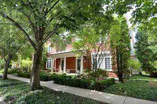 4270 Linden Tree Ln, Glenview, IL 60026 - Photo 1
