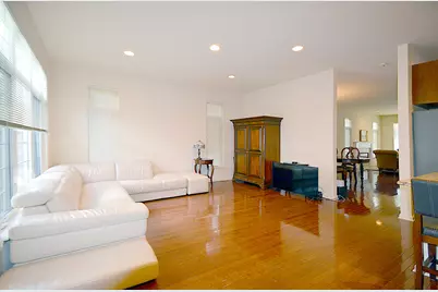 4270 Linden Tree Lane, Glenview, IL 60026 - Photo 8