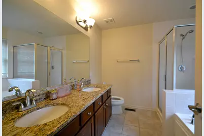 4270 Linden Tree Lane, Glenview, IL 60026 - Photo 22
