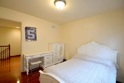 4270 Linden Tree Lane, Glenview, IL 60026 - Photo 24