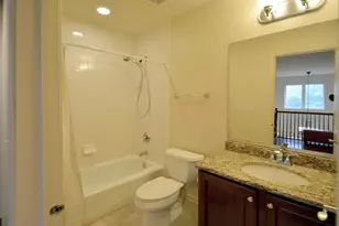 4270 Linden Tree Ln, Glenview, IL 60026 - Photo 28