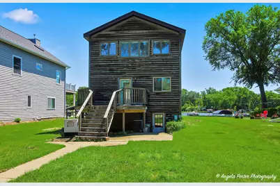 106 Country Club Drive, McHenry, IL 60050 - Photo 2