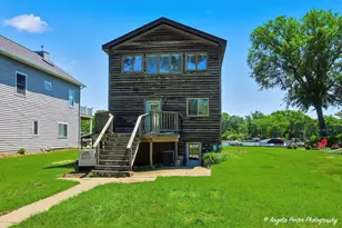 106 Country Club Dr, McHenry, IL 60050 - Photo 2