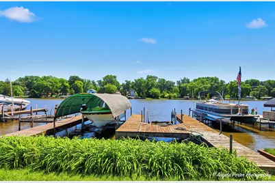 106 Country Club Drive, McHenry, IL 60050 - Photo 8