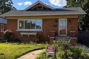 618 E 12th St, Lockport, IL 60441 - Photo 1