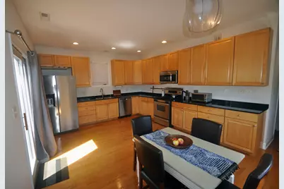 718 N Willard Court #2, Chicago, IL 60642 - Photo 2