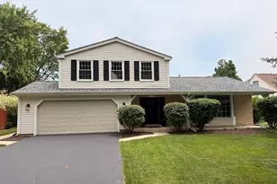 1554 Chickasaw Dr, Naperville, IL 60563 - Photo 2