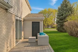 1554 Chickasaw Dr, Naperville, IL 60563 - Photo 4