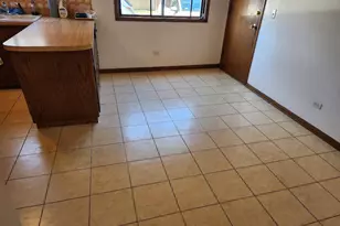5819 W Higgins Ave, Chicago, IL 60630 - Photo 10