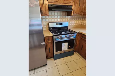 5819 W Higgins Avenue #1D, Chicago, IL 60630 - Photo 8