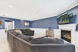 2727 Cameron Ct, Darien, IL 60561 - Photo 8