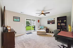 2727 Cameron Ct, Darien, IL 60561 - Photo 18