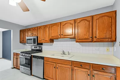 9350 Windsor Parkway, Tinley Park, IL 60487 - Photo 6