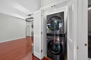 1235 S Prairie Ave, Chicago, IL 60605 - Photo 16
