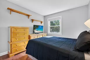 802 Prairie Ave, Bartlett, IL 60103 - Photo 12