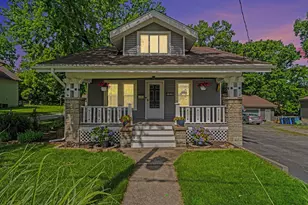 1328 Benton St, Crete, IL 60417 - Photo 1