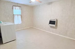205 E Pease St, Heyworth, IL 61745 - Photo 12