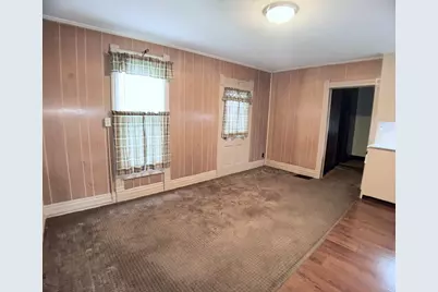 205 E Pease Street, Heyworth, IL 61745 - Photo 4