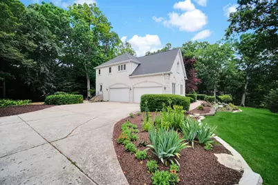 36W244 Fieldcrest Drive, Saint Charles, IL 60175 - Photo 2