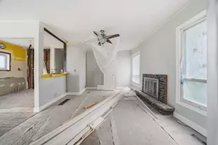 2017 Grove St, Blue Island, IL 60406 - Photo 2