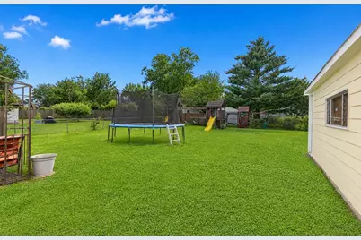832 N Prater Avenue, Melrose Park, IL 60164 - Photo 18
