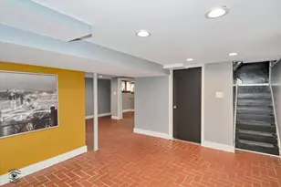 [Address not provided], Worth, IL 60482 - Photo 18