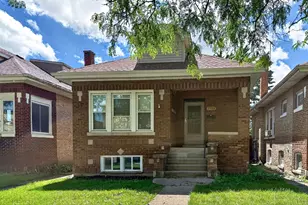 2426 N Neva Ave, Chicago, IL 60707 - Photo 2
