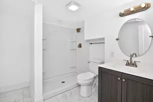 2426 N Neva Ave, Chicago, IL 60707 - Photo 24