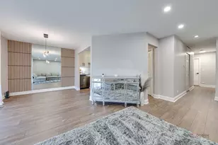 1257 Rosewood Ct, Schaumburg, IL 60193 - Photo 6
