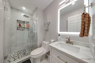 1257 Rosewood Ct, Schaumburg, IL 60193 - Photo 16