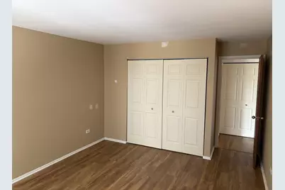 2424 E Oakton Street #4F, Arlington Heights, IL 60004 - Photo 20