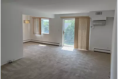 2424 E Oakton Street #4F, Arlington Heights, IL 60004 - Photo 14