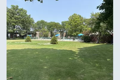 2424 E Oakton Street #4F, Arlington Heights, IL 60004 - Photo 30