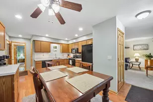 109 Weaver Dr, Cary, IL 60013 - Photo 4