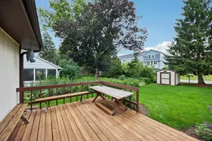 109 Weaver Dr, Cary, IL 60013 - Photo 2