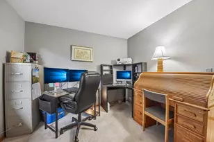 109 Weaver Dr, Cary, IL 60013 - Photo 18