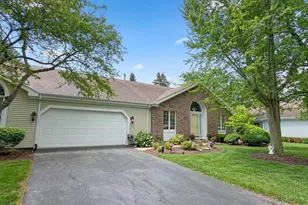 281 Governors Ln, Elgin, IL 60123 - Photo 2