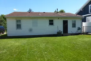 1015 E Main St, Clifton, IL 61727 - Photo 2