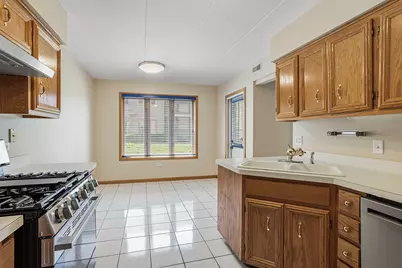 13934 Lavergne Avenue #801, Crestwood, IL 60418 - Photo 2
