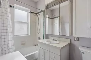 1446 E 56th St, Chicago, IL 60637 - Photo 6