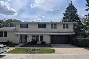 9200 Lowell Ave, Skokie, IL 60076 - Photo 4