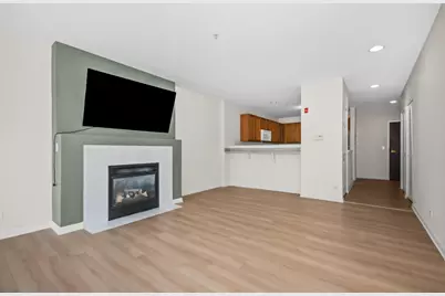 9440 S 51st Avenue #211, Oak Lawn, IL 60453 - Photo 6